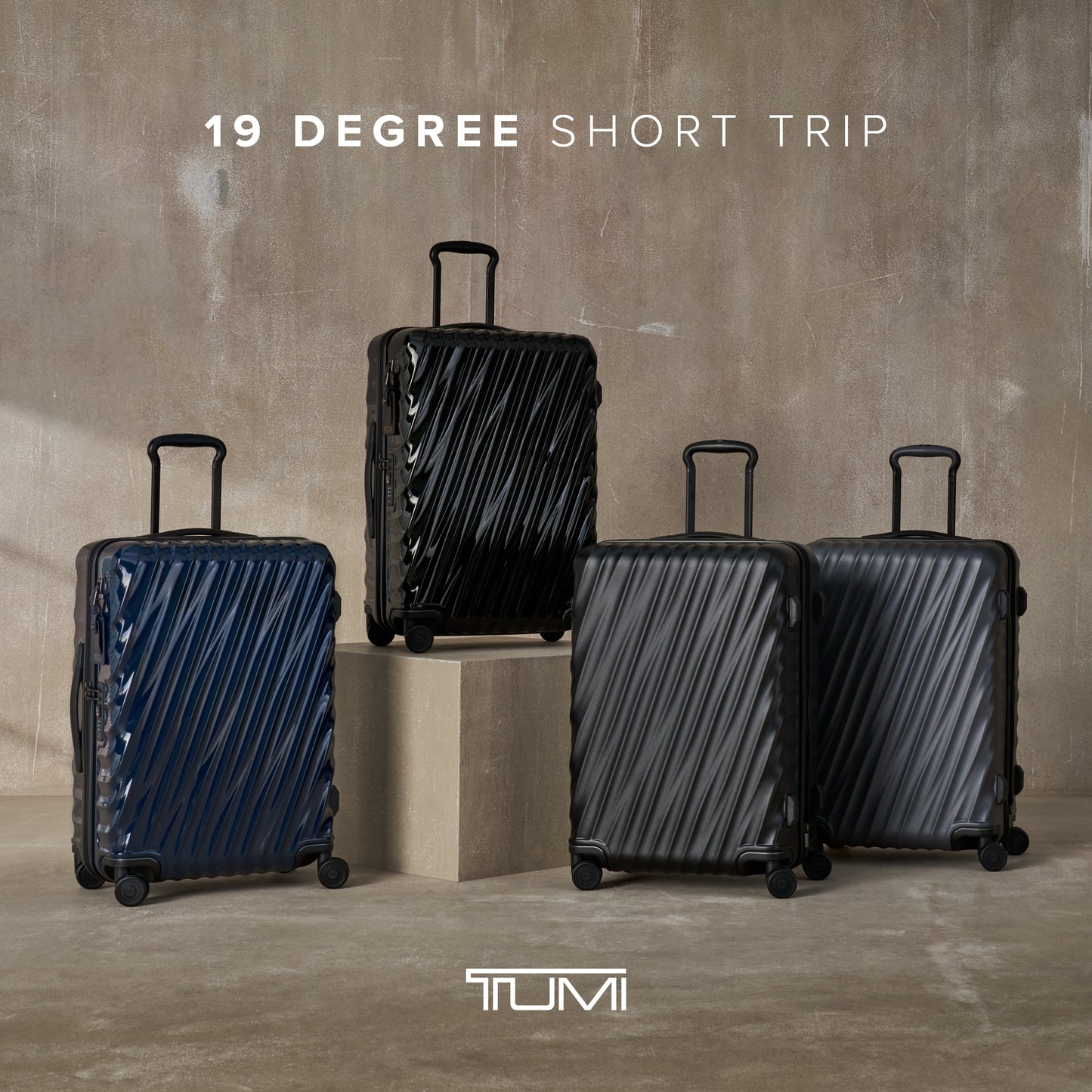 TUMI - 19 Degree Medium Expandable Checked Packing Case - 4-Wheeled Luggage - Hard Shell Suitcase - 26.0" X 17.5" X 10.0" - Navy