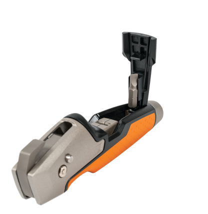 Fiskars Pro 770050-1001 Utility Knife Painters, Orange/Black