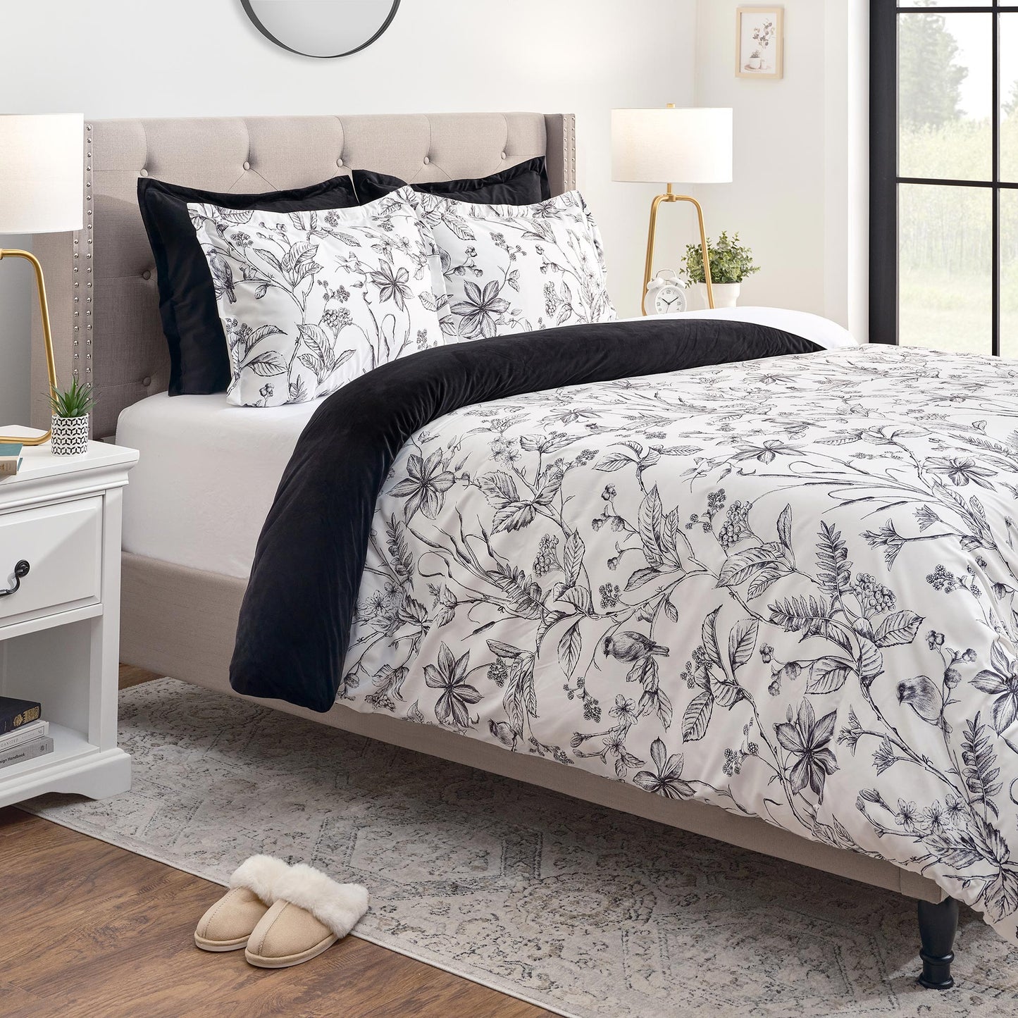 Chanasya 5-Piece Reversible Ultra Soft Brushed Microfiber Velvet Bedding Comforter Duvet Cover Set - Black White Hand Drawn Sketch Floral Botanical Print - (1 Duvet Cover & 4 Pillow Shams) - King Bed