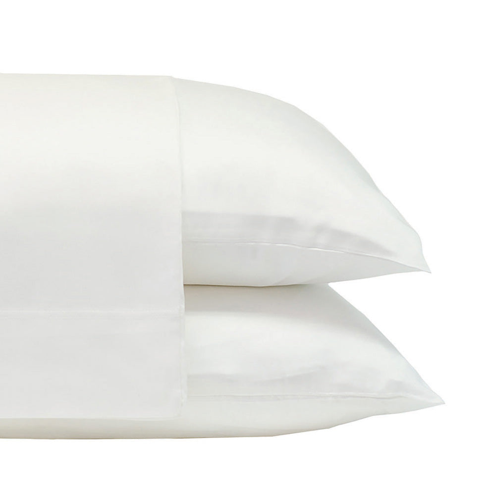 Cariloha Classic Bamboo 4-Piece Bed Sheet Set - Cooling and Comfortable for Rest and Relaxation - Flat and Fitted Sheet and Two Pillowcases - Queen - White