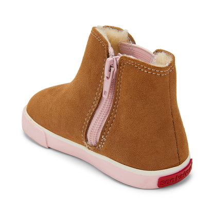 See Kai Run, Kassidy Chelsea Boot for Kids, Brown Shearling, 8