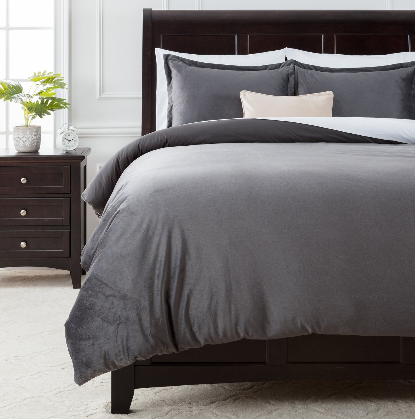 Chanasya Velvet Bedding Duvet Comforter Cover 3-Piece Solid Color Ultra Soft Luxury Set - Luxury Lightweight for All Season - Breathable Wrinkle Stain Resistant Machine Washable - Dark Gray King Size